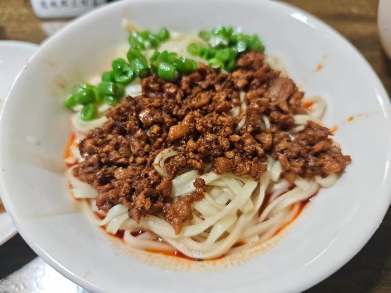 老成都逸城鲜三样面的素椒杂酱面